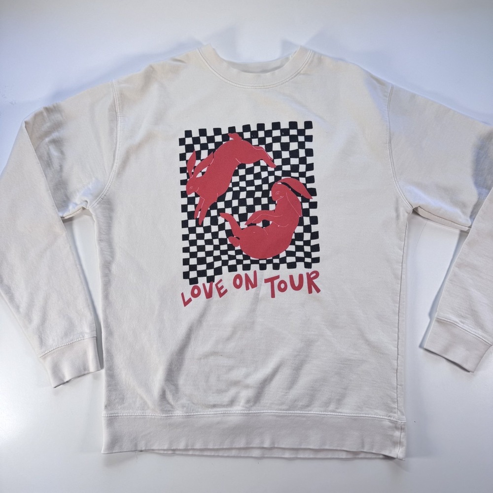 HARRY STYLES Love on Tour Crew Neck Sweatshirt Adult Large Ivory Bunnies Checker